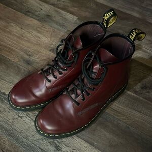Dr Martens 1460 - Red
